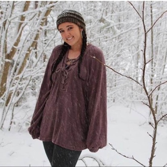 Size Large Top Bundle - Picture 3 of 9